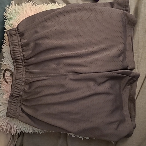 Shorts - Picture 3 of 3